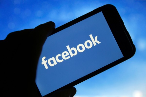 Facebook Çöktü Mü? Facebook Neden Açılmıyor? 